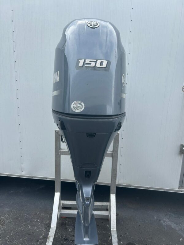 2016 Yamaha 150hp outboard motor. 2016 Yamaha f150