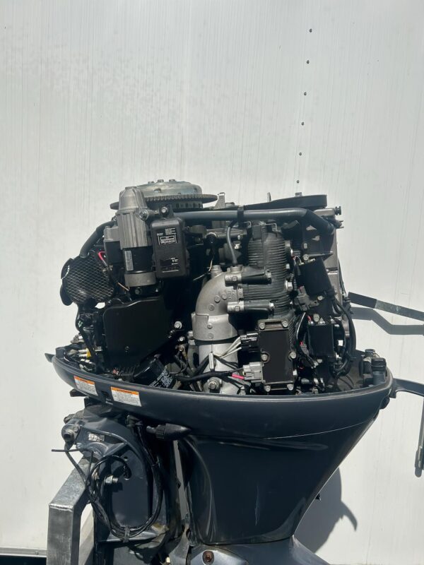 2015 Yamaha f115 outboard motor - Image 8