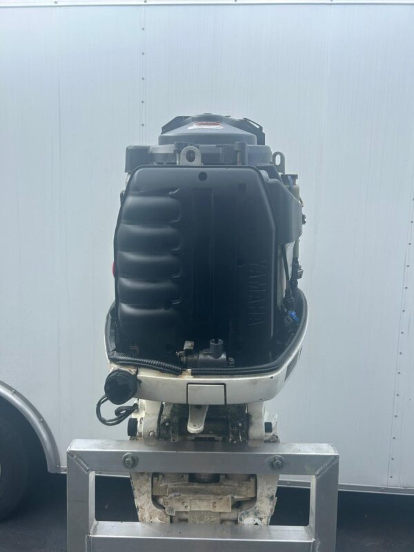 2003 yamaha 250 hpdi 25” outboard - Image 6