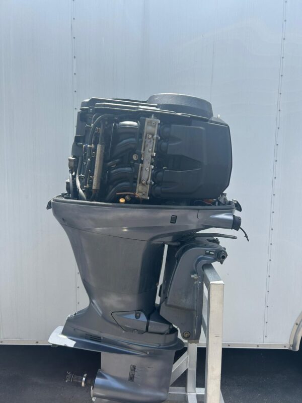 2004 Yamaha f150 20” outboard boat motor - Image 7
