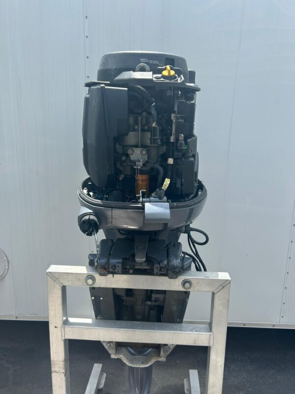 2004 Yamaha f150 20” outboard boat motor - Image 8