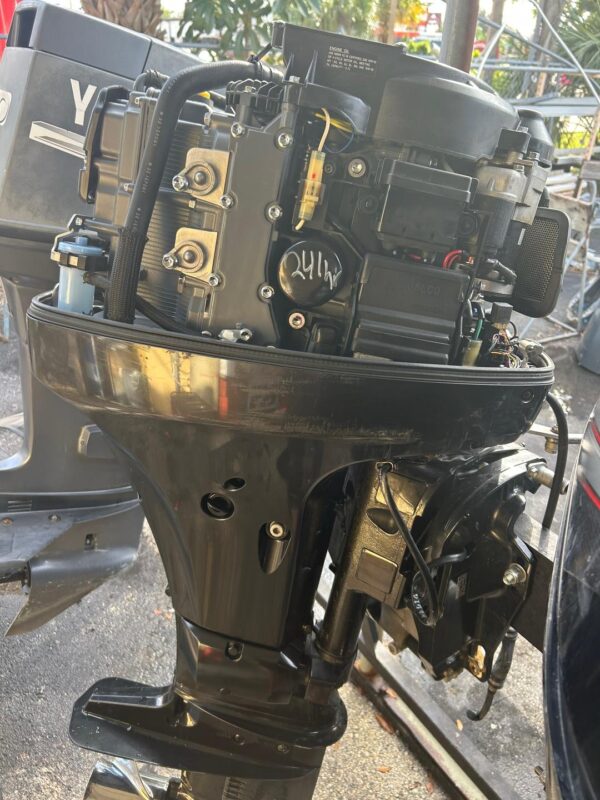 Suzuki 60hp Outboard Motors - Image 7