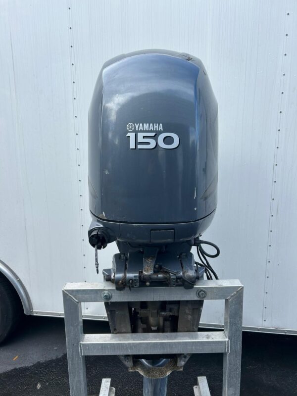 2004 Yamaha f150 four stroke outboard boat motor