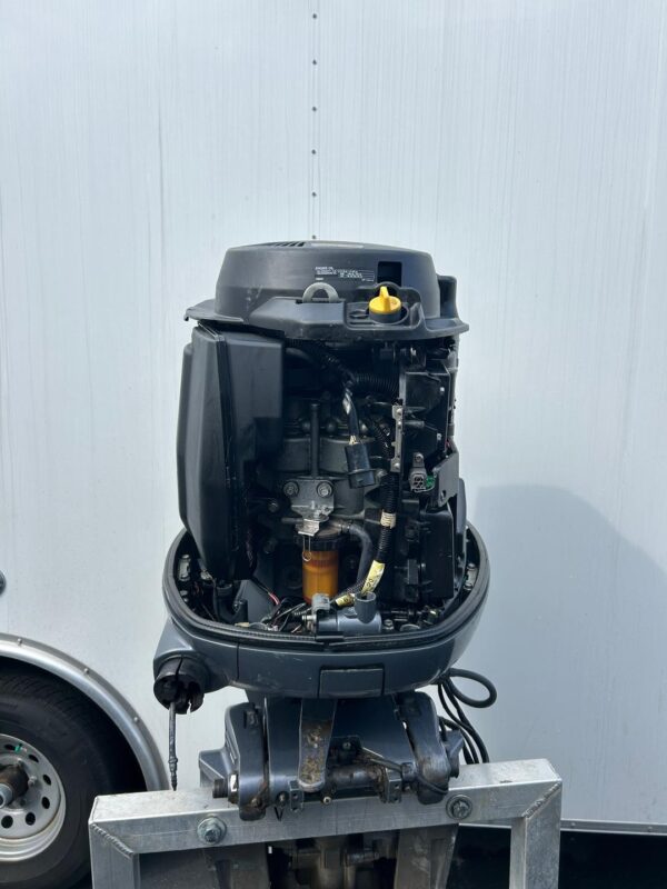 2004 Yamaha f150 four stroke outboard boat motor - Image 4