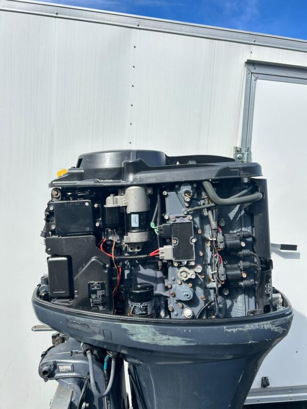 2004 Yamaha f150 four stroke outboard boat motor - Image 5