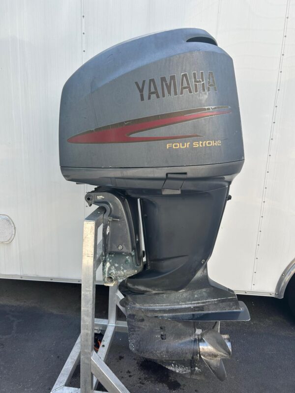 007 Yamaha 225 four-stroke outboard motor