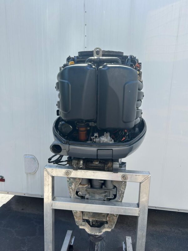 007 Yamaha 225 four-stroke outboard motor - Image 6